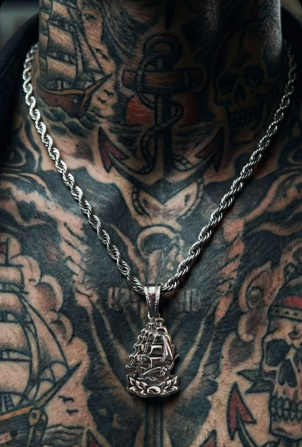 Seven Seas Pendant Necklace